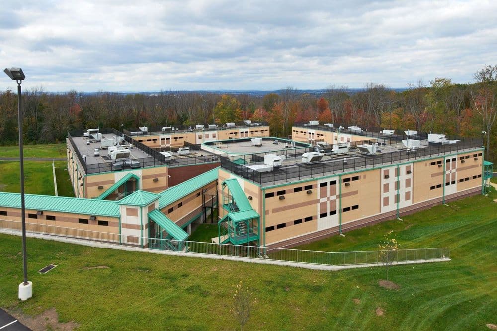 Väznica v Montgomery, kde Jamison Bachman spáchal samovraždu, zdroj: Highland Associates